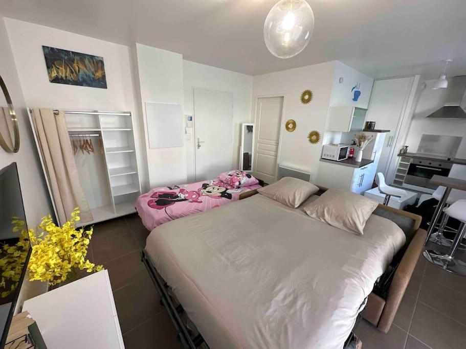 Proche Disney Et Paris - Studio Terrasse Et Parking Prive مونتِفرا المظهر الخارجي الصورة