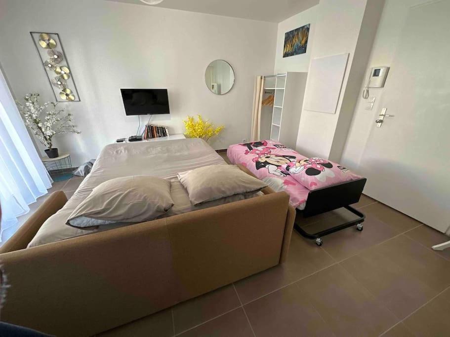 Proche Disney Et Paris - Studio Terrasse Et Parking Prive مونتِفرا المظهر الخارجي الصورة