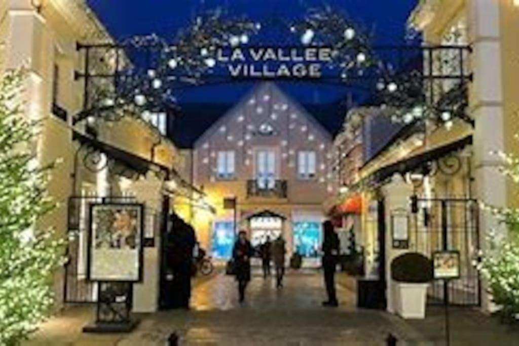 Proche Disney Et Paris - Studio Terrasse Et Parking Prive مونتِفرا المظهر الخارجي الصورة